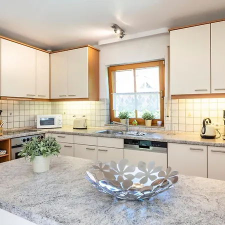 Freesenbruch Doppelhaushaelfte 9 - Waldblick * Zingst