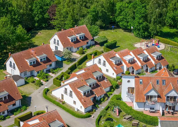 Freesenbruch Doppelhaushaelfte 9 - Waldblick Casa de Férias Zingst